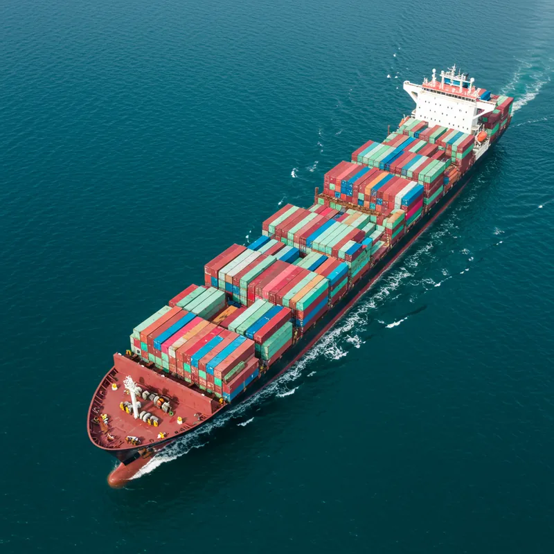 /images/services/sea_freight_cargo_ship.webp